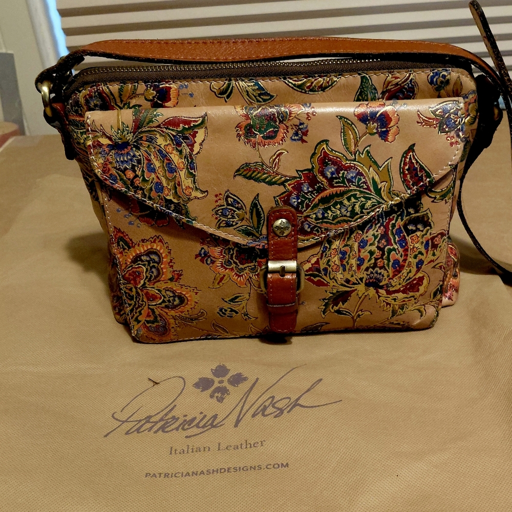 Patricia Nash Crossbody Floral W/gold Many Pockets/Zippers + Dust Cover